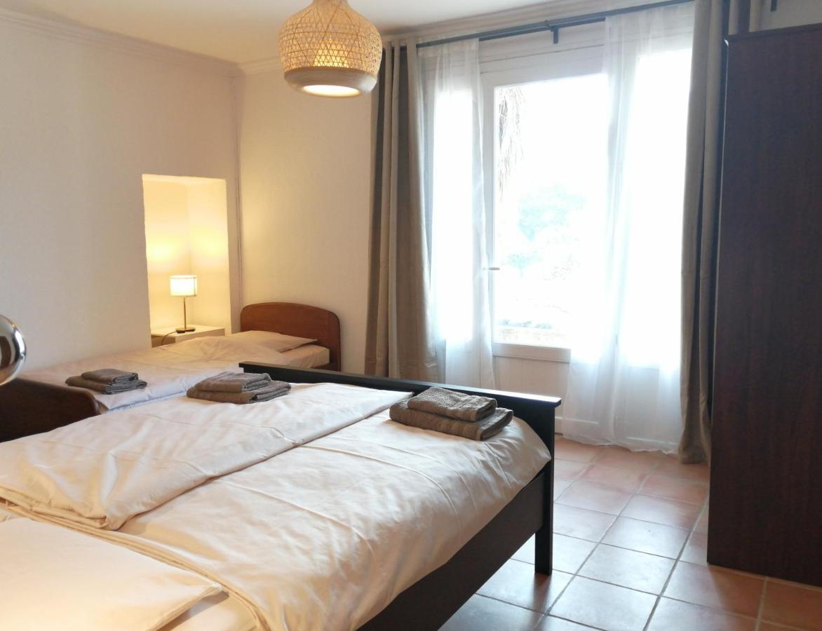 Les 3 Hirondelles Apartment Pont-Saint-Esprit Exterior photo