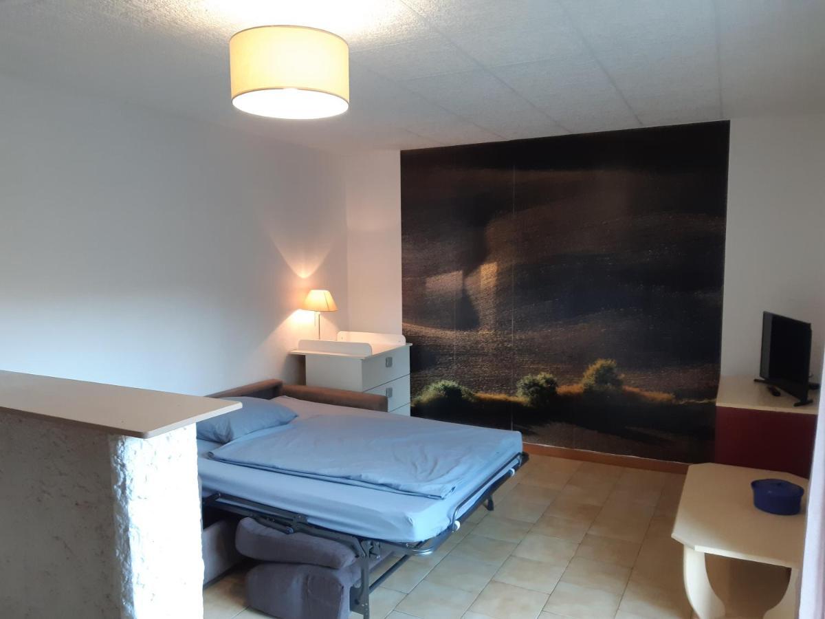 Les 3 Hirondelles Apartment Pont-Saint-Esprit Exterior photo